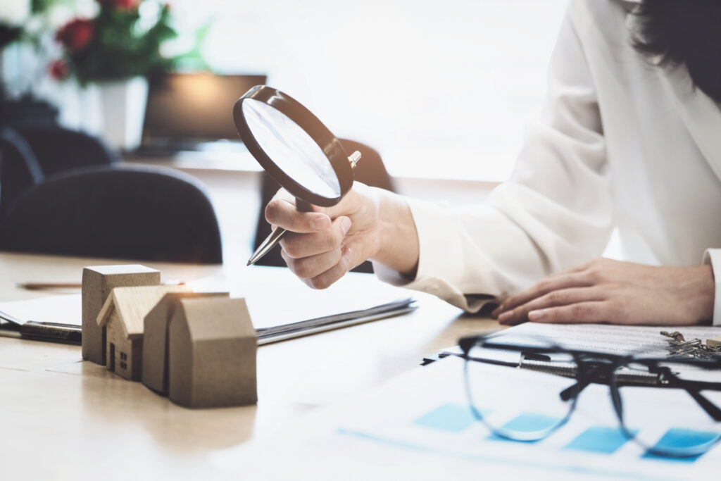 Prüfung der Objektunterlagen - Immobilienbewertung durch Experten